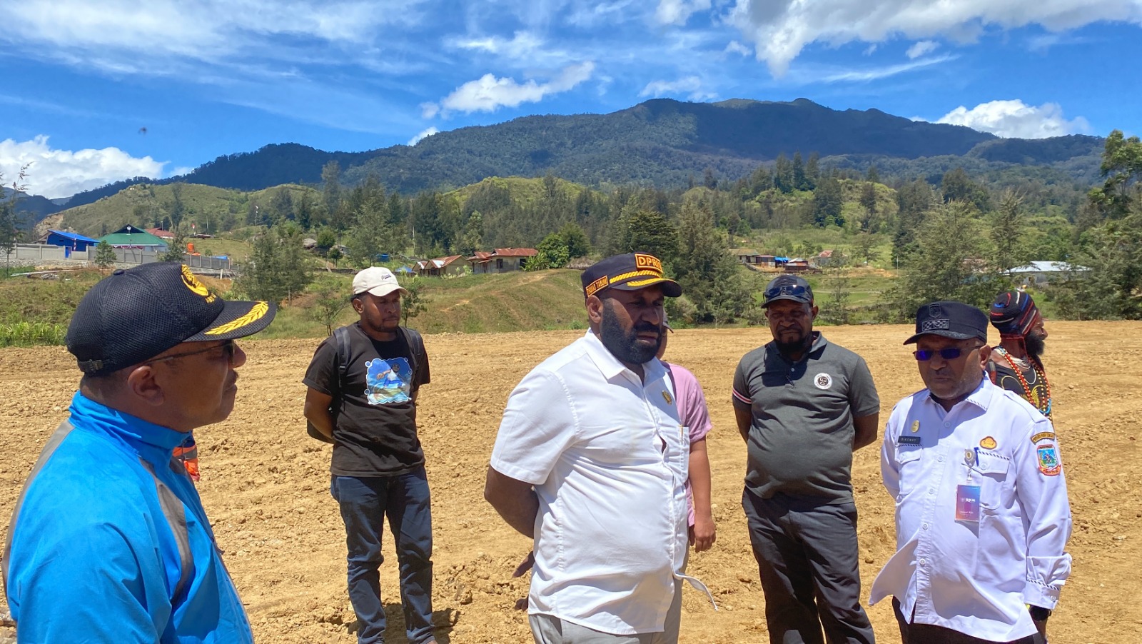 Gubernur Meki Nawipa, Bakal Letakkan Batu Pertama Pembangunan Guest House Pemkab Puncak 